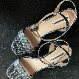 Like new black and white blocked heel leather sandals size 10